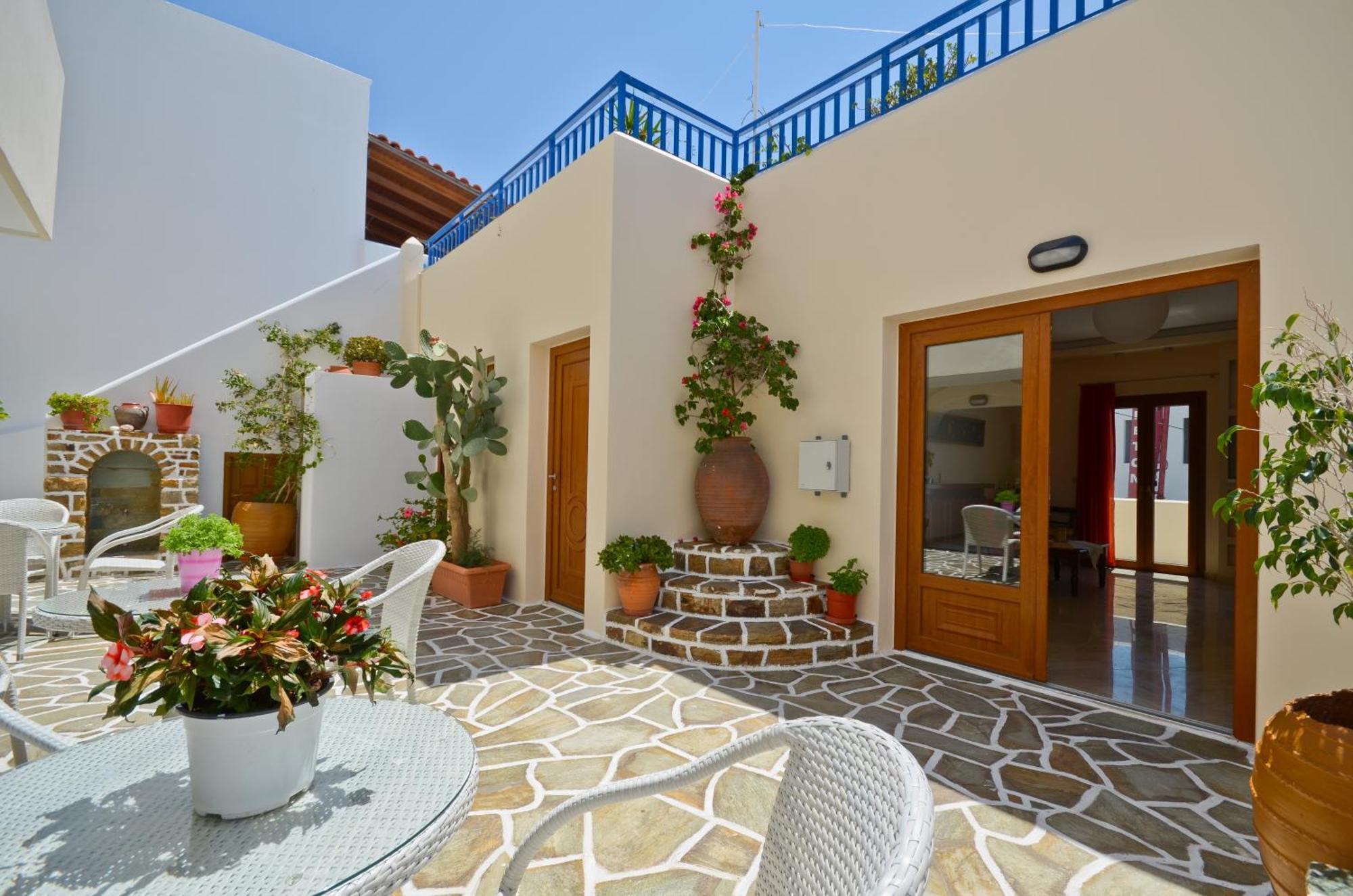Margo Studios Naxos City Екстериор снимка