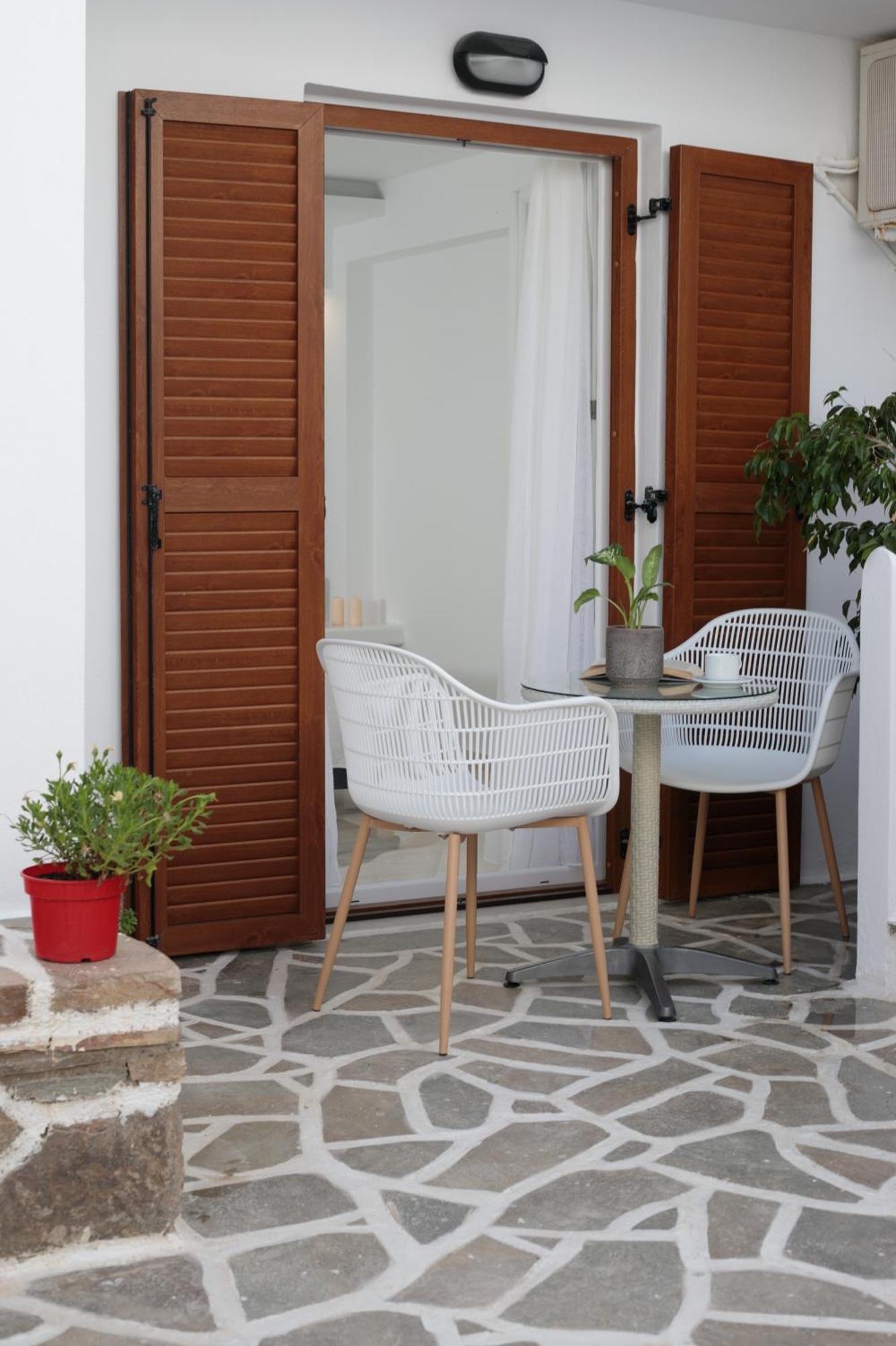 Margo Studios Naxos City Екстериор снимка