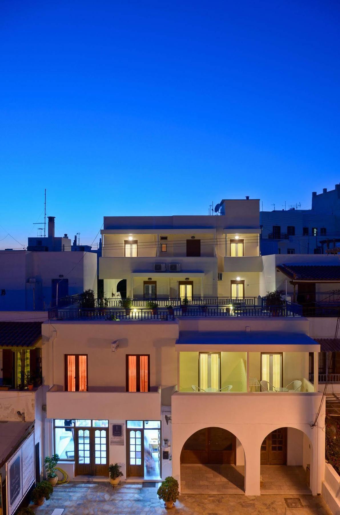 Margo Studios Naxos City Екстериор снимка